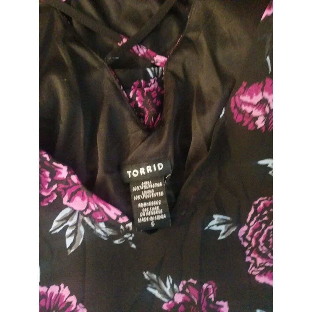 Women's Torrid Floral Print Tunic Blouse See Through Criss Cross Back Size 5XL - Picture 5 of 6